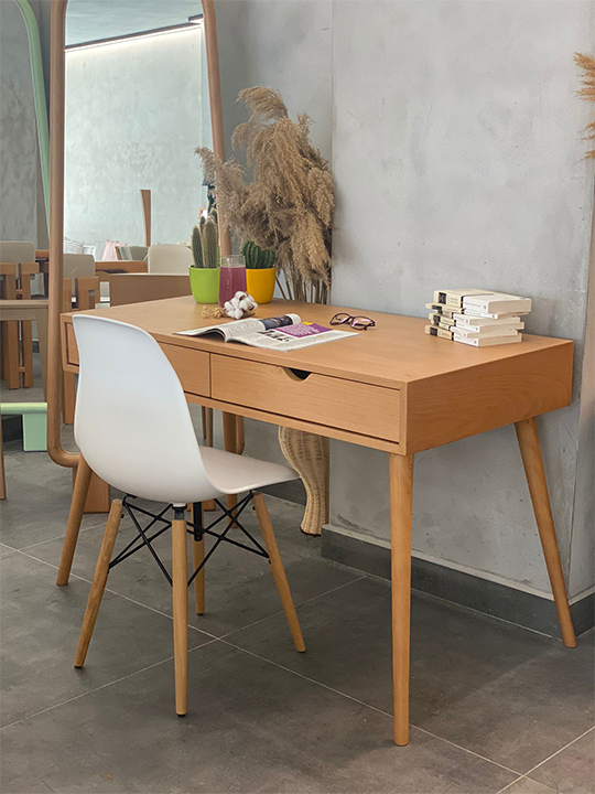 Orwell Çalışma Masası