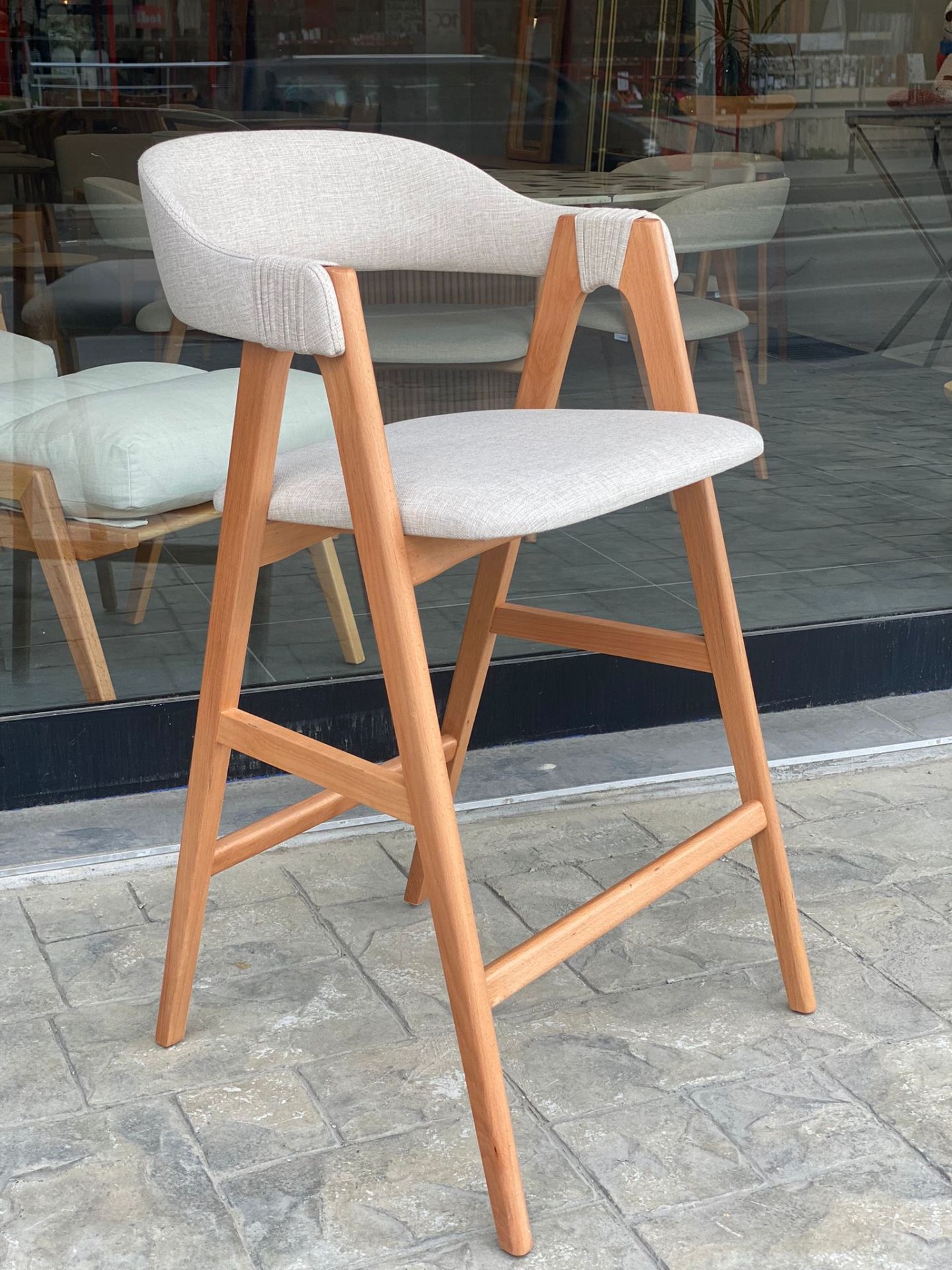 Angel Bar Sandalyesi