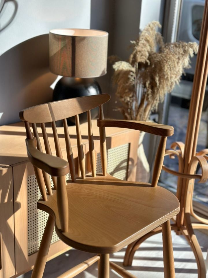 Gitar Kollu Bar Sandalyesi