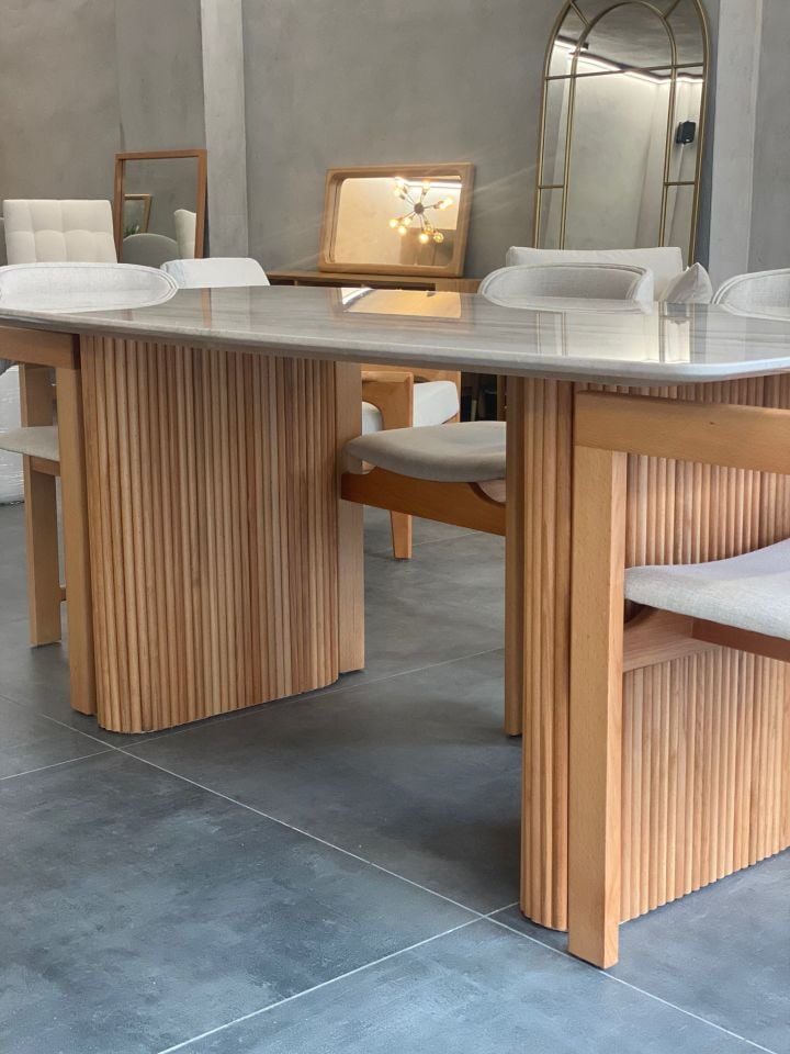 Akhisar Beji Solo İ Ayak Mermer Masa